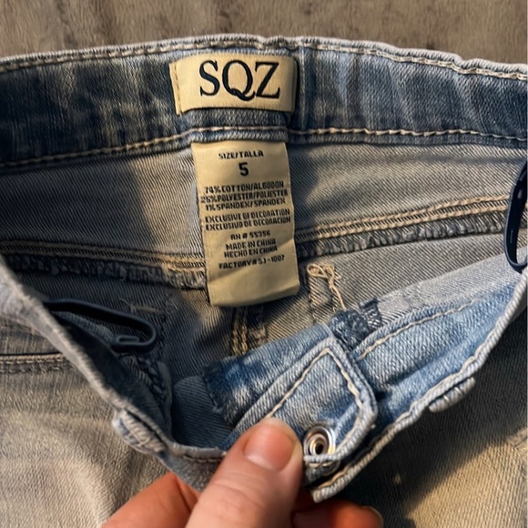 Sold - Picture 4 of 9